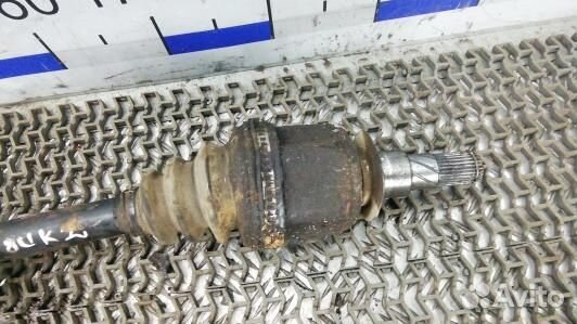 Привод передний правый nissan navara D40 (8UK02N10