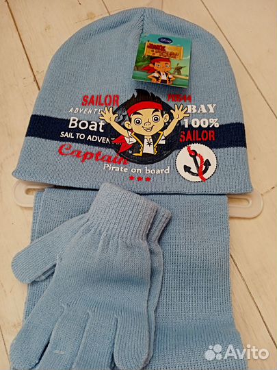 Комплект шапка шарф и перчатки