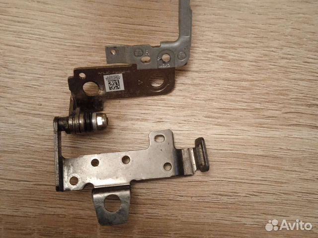 Правая петля HP 15-ac101ur