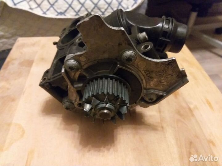 Термостат, насос водяной audi A4