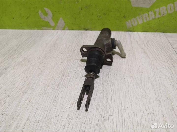 Цилиндр сцепления главный Ауди 80 90 Б3