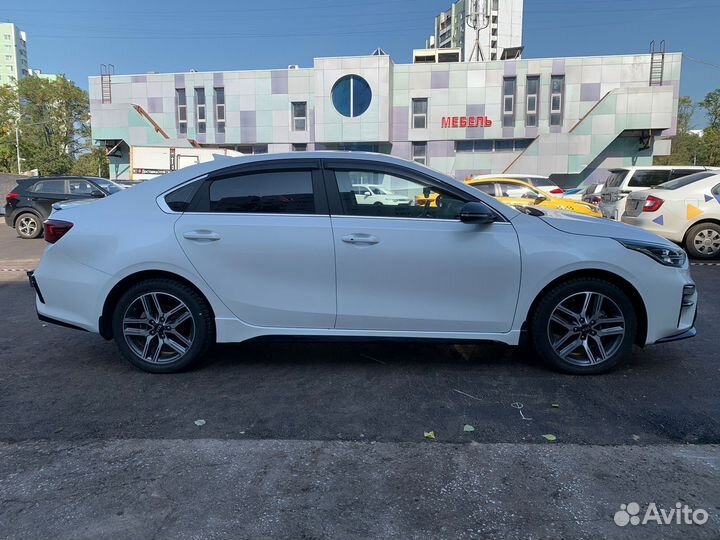 Kia Cerato 2.0 AT, 2020, битый, 42 000 км