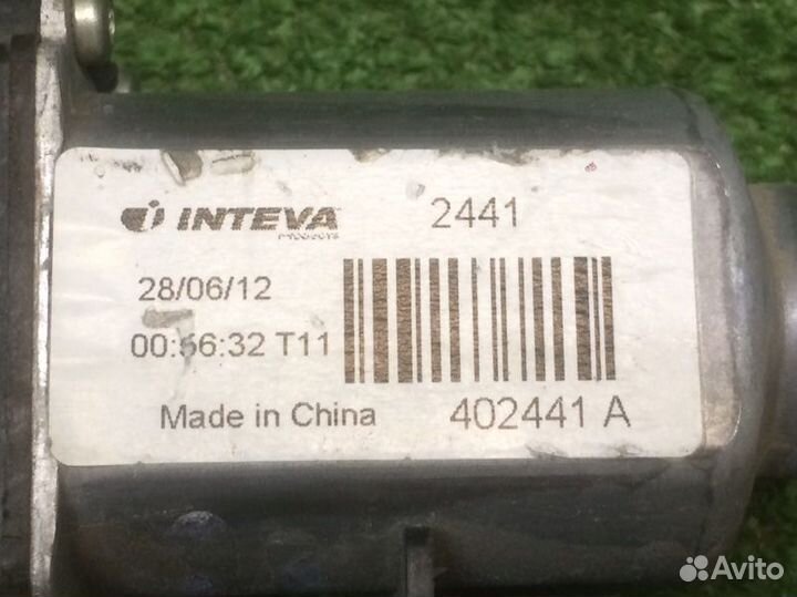 Блок моторчика стеклоподъемника передний левый