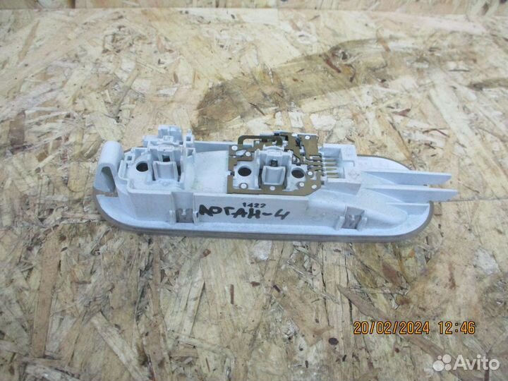 Плафон потолочный Рено Логан 1