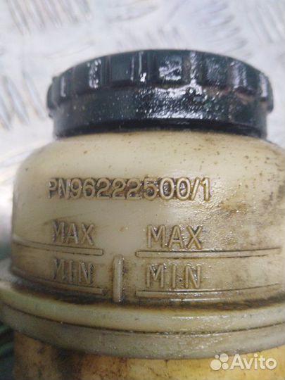 Бачок гур Daewoo Nexia