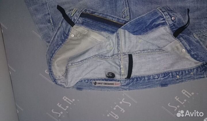 Джинсы Levis engineered