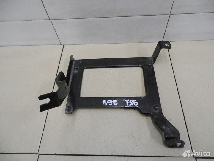 Кронштейн (сопут. товар) Sportage 2016