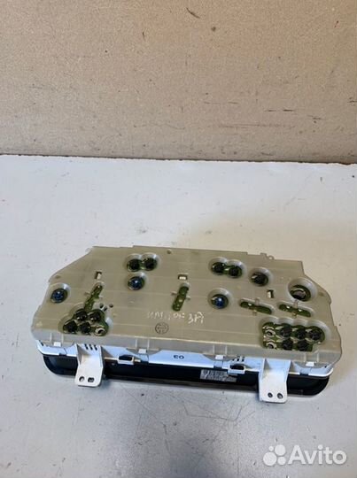 Щиток приборов Subaru Impreza EJ15