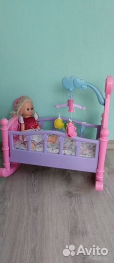 Кроватка для кукол, машинка-каталка, набор доктора