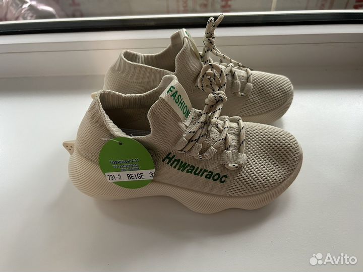 Кроссовки детские