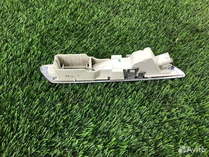 Поворотник передний правый Bmw 5 F10 N52B25 2011