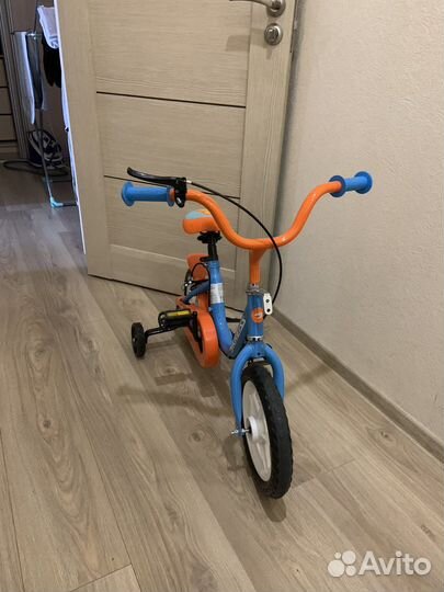 Детский велосипед четырехколесный