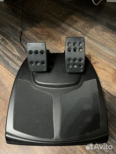 Игровой руль logitech momo racing 900