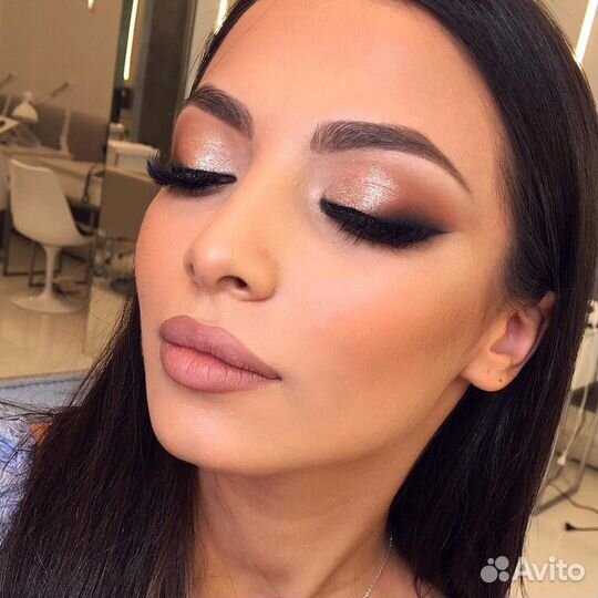 Суперский образ от Алены Илларионовой макияж/причё