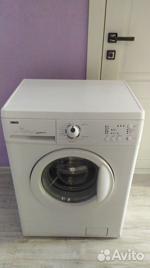 Стиральная машина б/у Zanussi ZWS 687