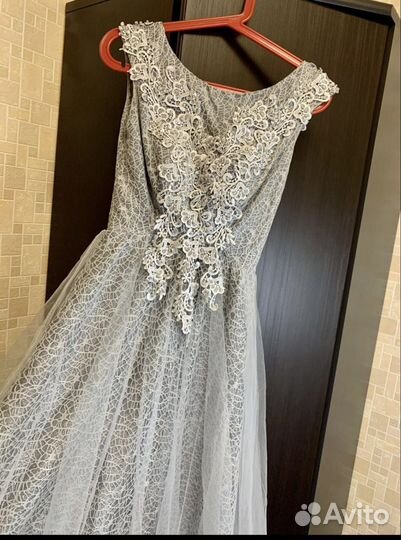 Вечернее платье на выпускной и тд