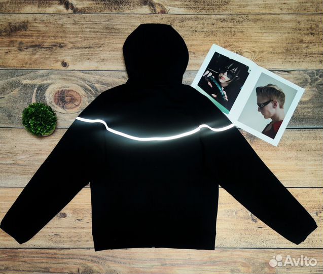 Nike tech fleece 2025 reflective