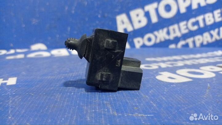 Кнопка стеклоподъемника Dodge Stratus седан EDZ