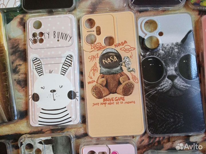 Чехлы на телефон