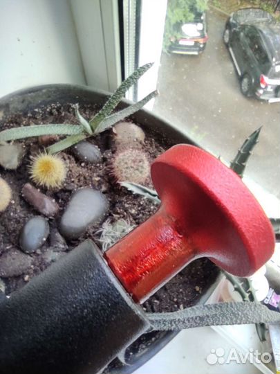 Быстросъемный кронштейн для огнетушителя (пластик)