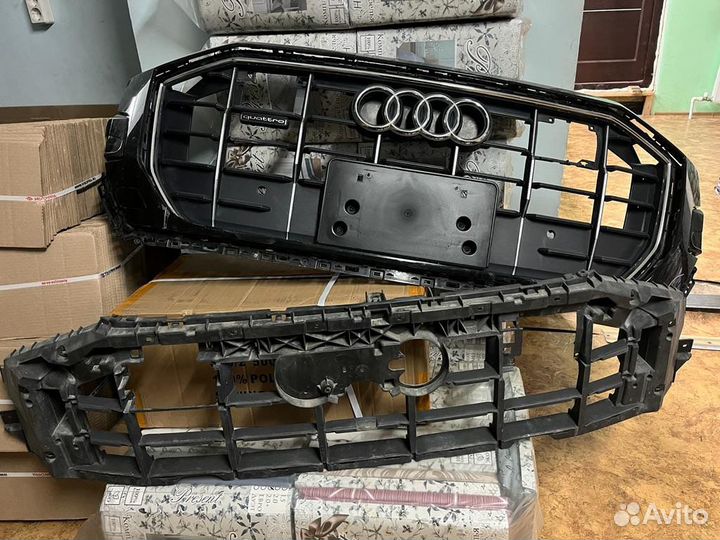 Решетка радиатора audi q8