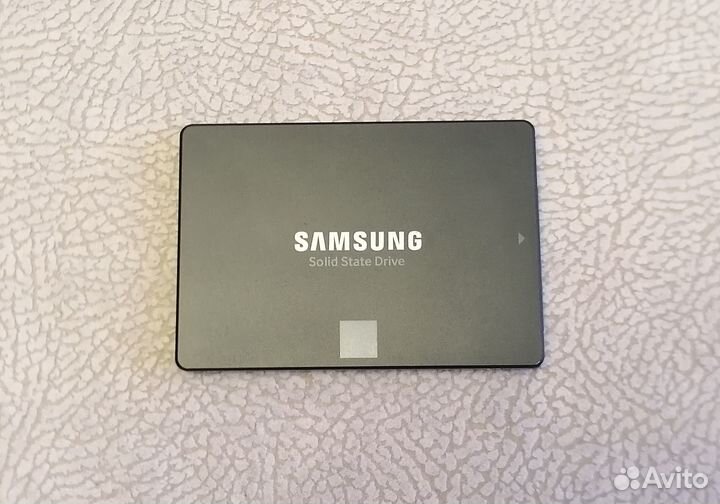 SSD Samsung 860 EVO 250 Гб, б/у 235 дней
