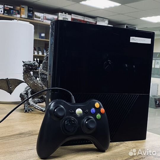 Игровая приставка Microsoft Xbox 360E