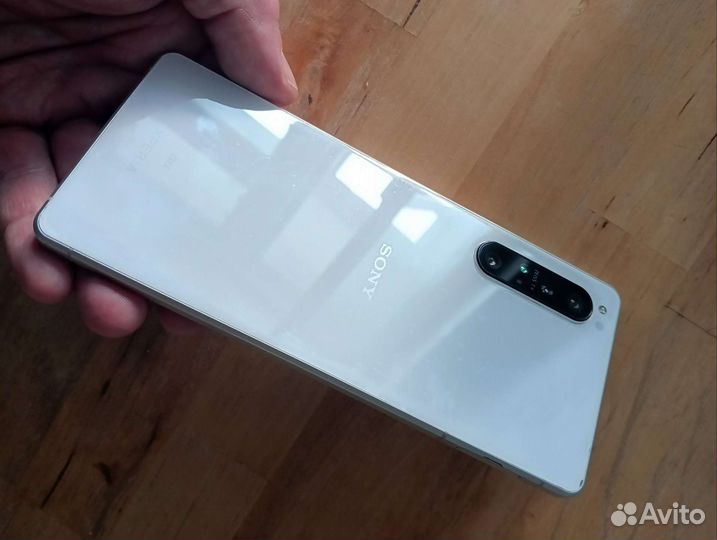 Телефон Sony xperia 1