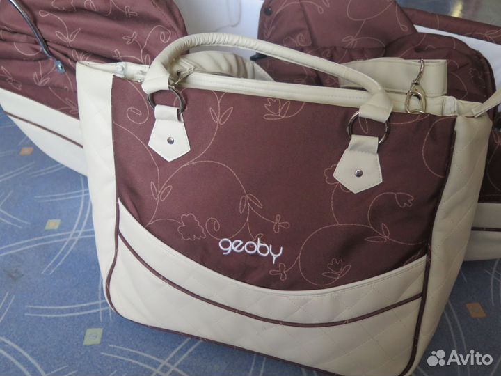 Продаю новую коляску 2 В 1 geoby C605