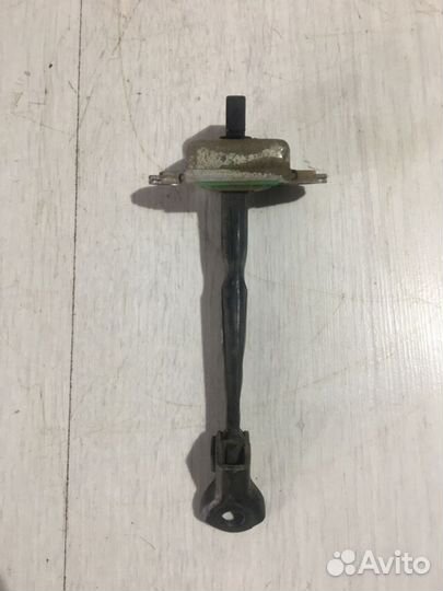 Ограничитель двери KIA cerato 2 1.6 мт седан