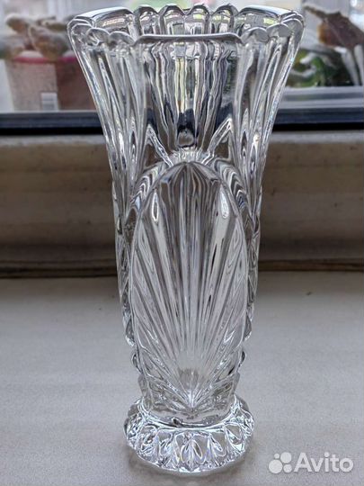 Ваза хрустальная