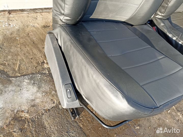 Сиденья передние с подогревом LADA Largus