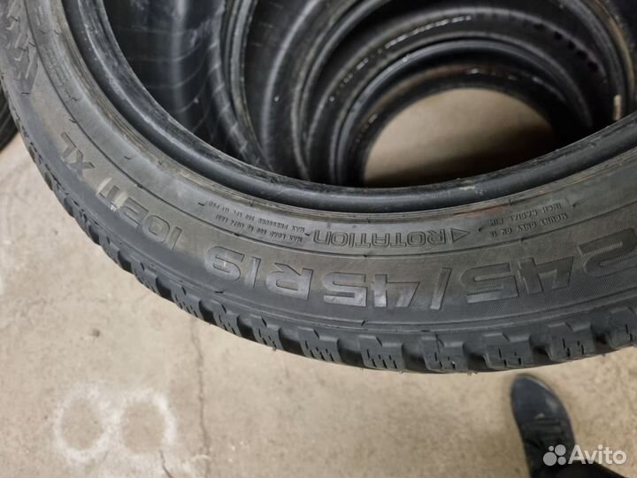 Nokian Tyres Hakkapeliitta 8 245/45 R19