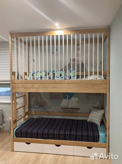 Двухъярусная детская кровать