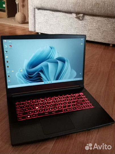 Ноутбук MSI MS-16R1