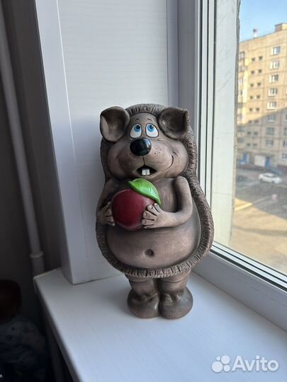 Статуэтка большая еж