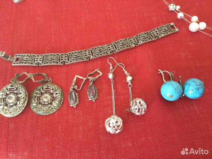 Украшения для женщин