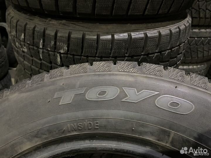 Toyo Winter Tranpath MK4a 215/65 R16 98Q
