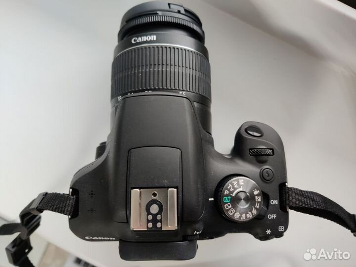 Зеркальный фотоаппарат Canon Eos 2000d Kit