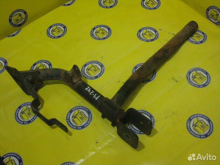 Кронштейн замка кабины левый 81417015345