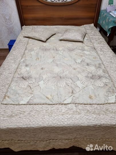 Покрывало на кровать новое Италия на кровать150см