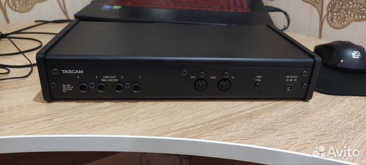 Tascam US-4x4 HR