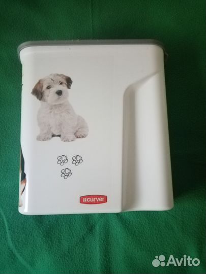 Контейнер для сухого корма