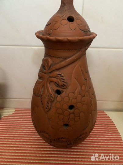 Глиняный кувшин