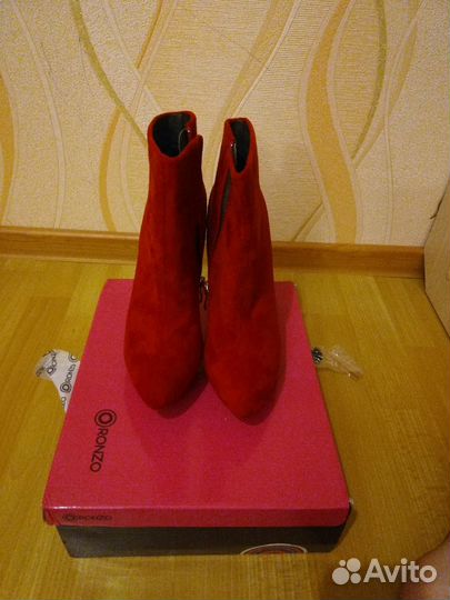 Ботинки Новые