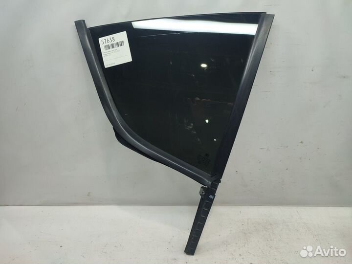 Стекло двери заднее правое Skoda Octavia A7