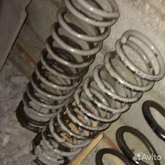 Приора пружины задние