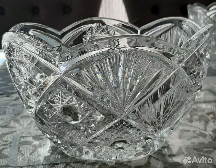 Ваза хрустальная