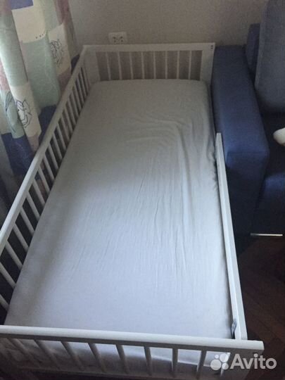 Продаю детскую кроватку