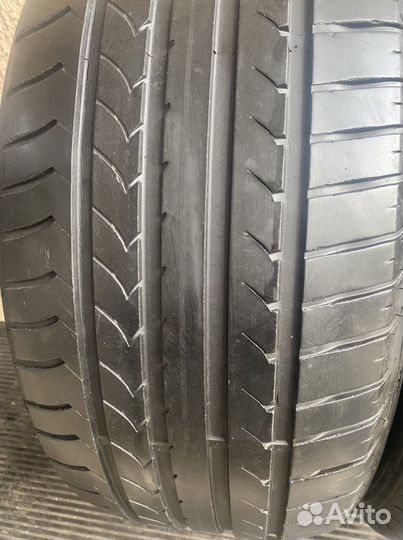 Goodyear EfficientGrip 245/45 R18 100Y